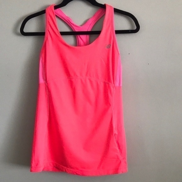 New Balance Racer Back Athletic Tank Size Medium - Picture 2 of 8